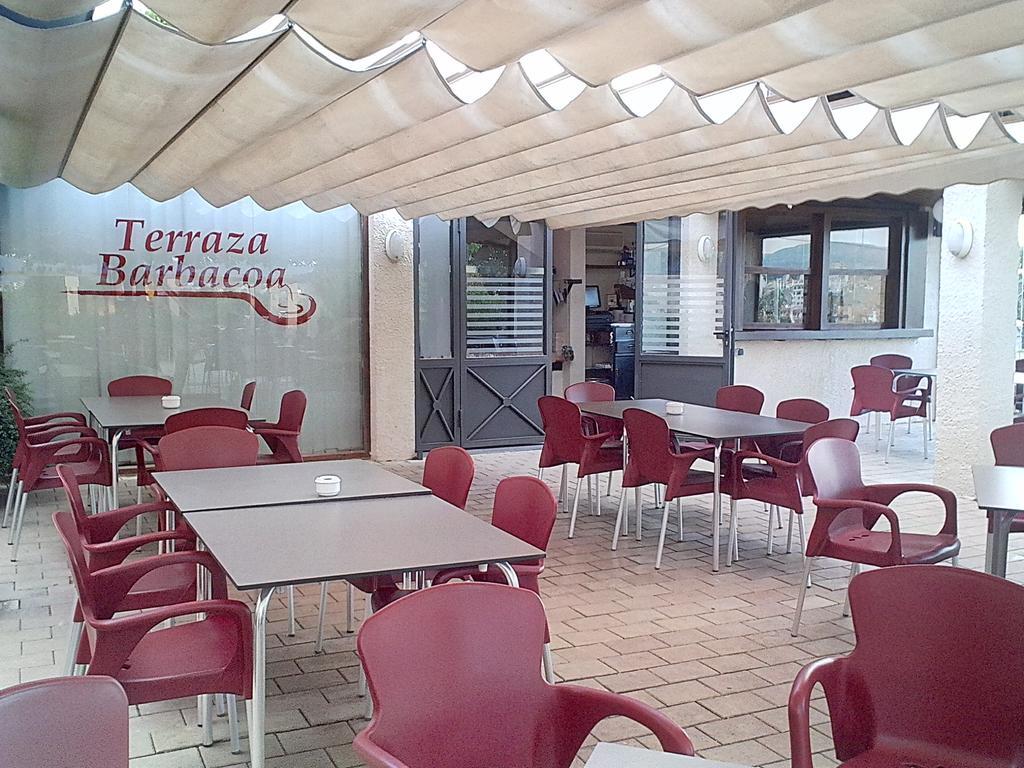 Hotel Restaurante El Tollo ウティエル エクステリア 写真