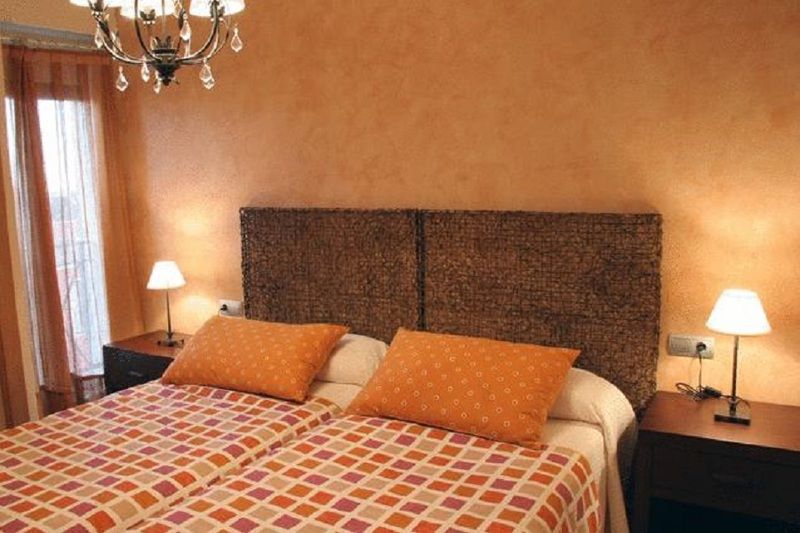 Hotel Restaurante El Tollo ウティエル エクステリア 写真