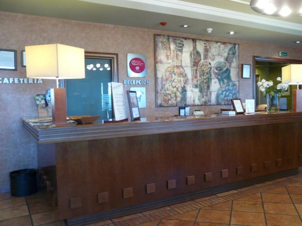 Hotel Restaurante El Tollo ウティエル エクステリア 写真